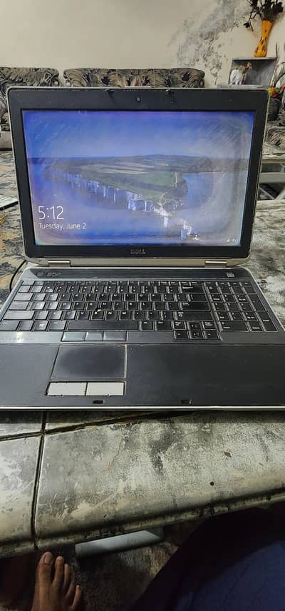Laptop core i7 1 Tb hard drive 4gb ddr3 ram, better than i5, i3 2 duo