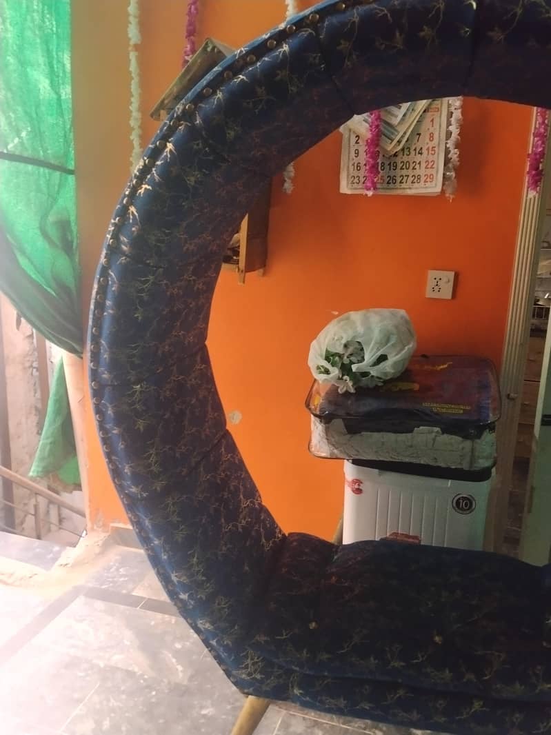 Round shape Sofa 4
