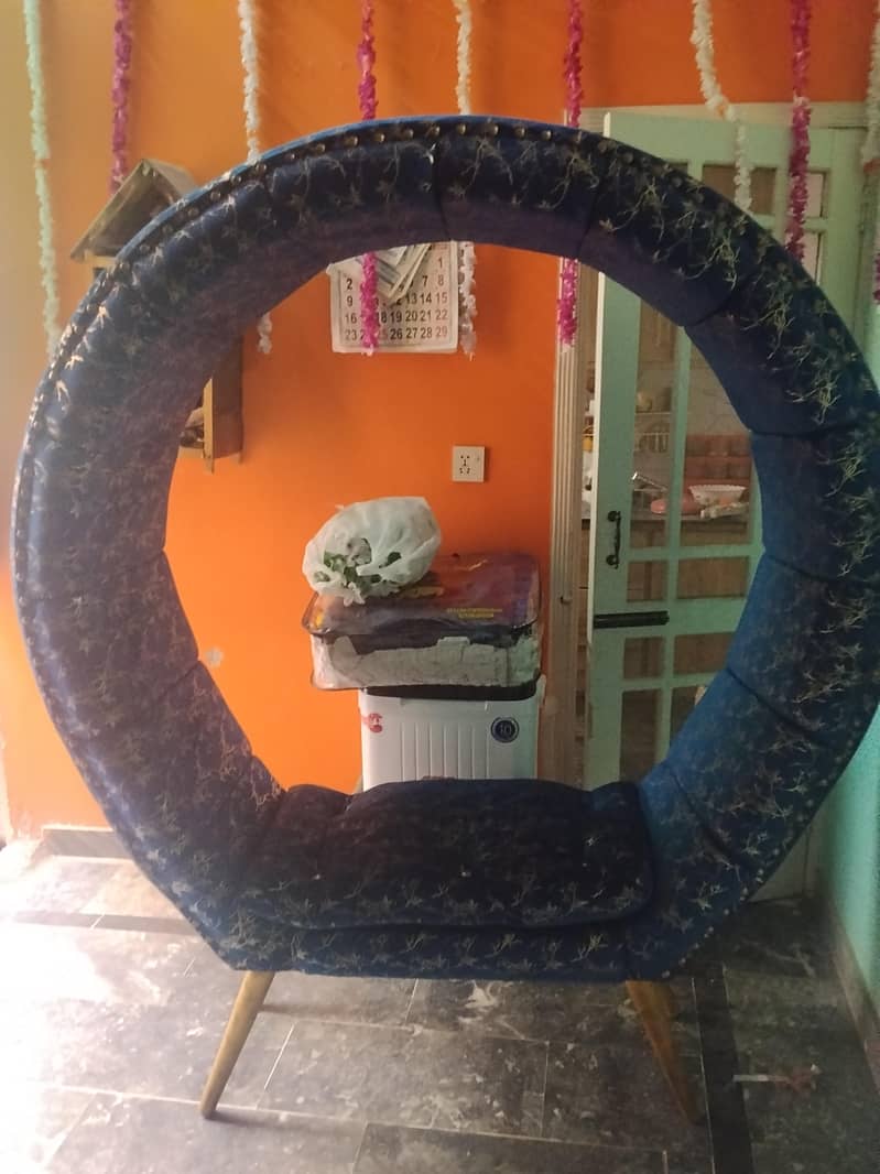 Round shape Sofa 5