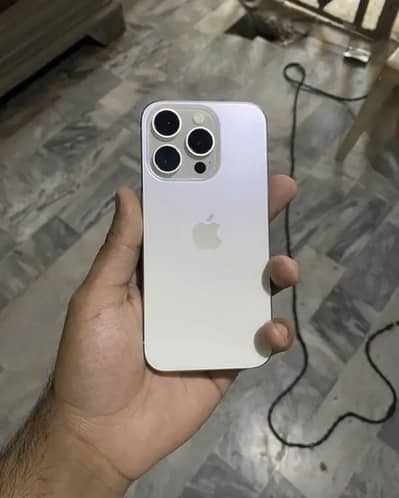 Apple iPhone 15 Pro