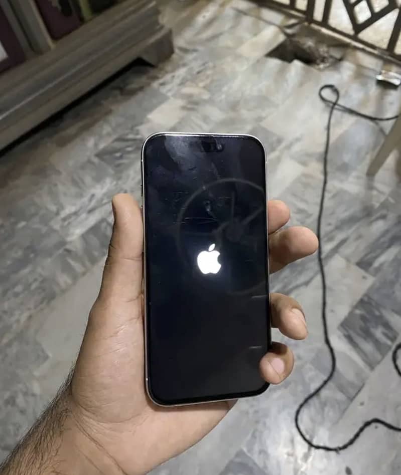 Apple iPhone 15 Pro 1