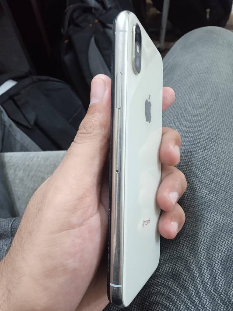 Apple iPhone X 1