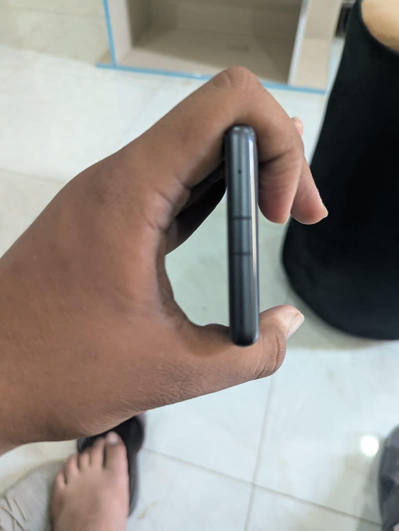 Google Pixel 7a 5