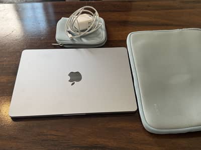 Macbook M4 Air with Box