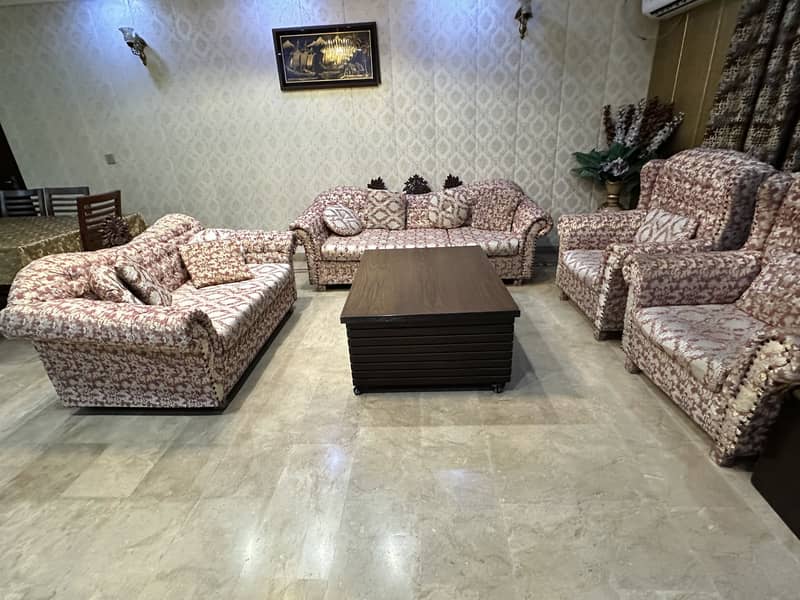 LOUNGE SOFAS ( 3 + 2 + 1 + 1 ) 3