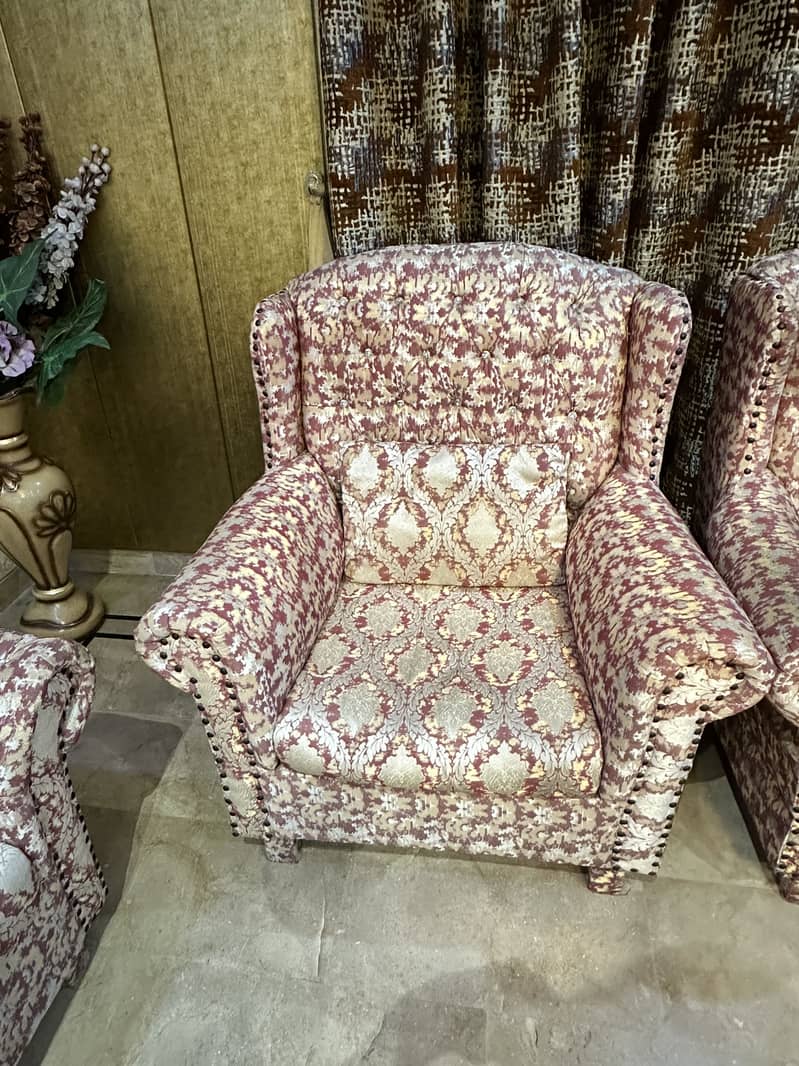 LOUNGE SOFAS ( 3 + 2 + 1 + 1 ) 6