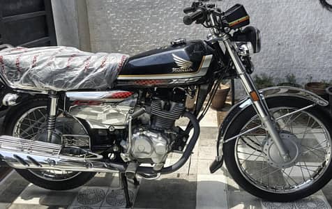 Honda 125 Self Start 2025 Black Special Edition