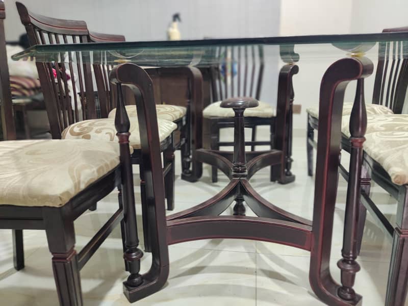 Dining & Chair 1
