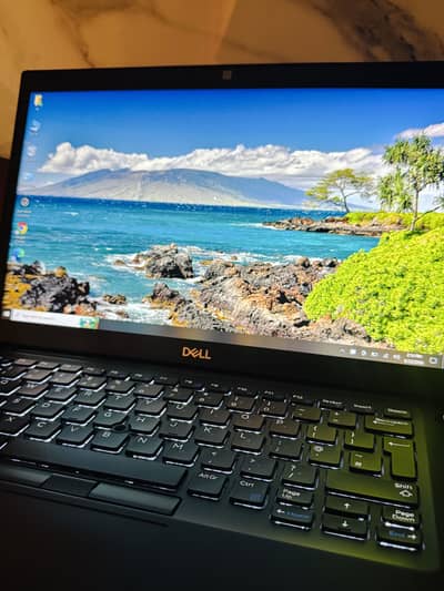 Dell 7490 i5 8th - 8Gb DDR4 256Gb Nvme - 14" inch [1080] Touch Display