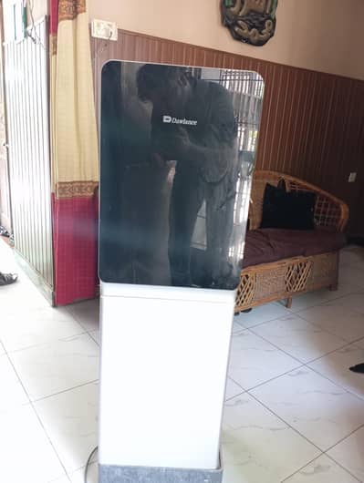 Dawlance dispenser 10/9 condition