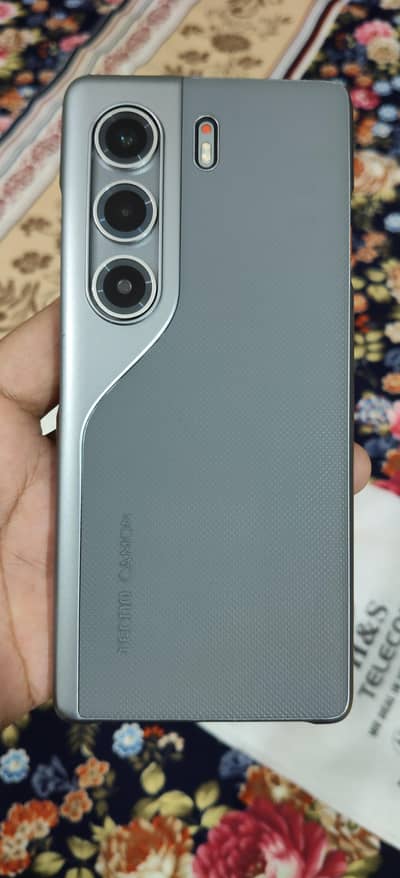 Tecno CAMON 40 Pro