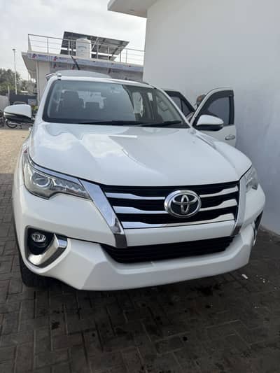 Toyota Fortuner V 2021