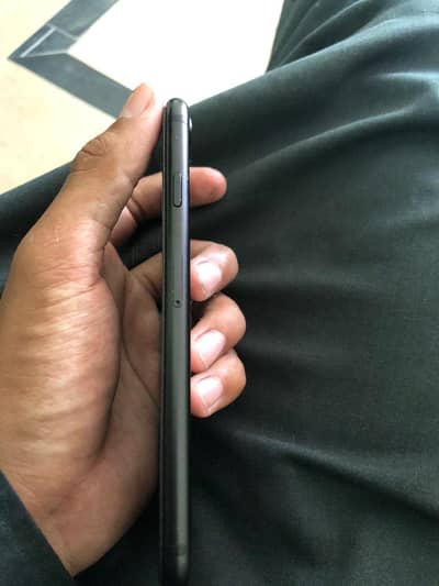 Apple iPhone 7 32gb non Pta 72% bh