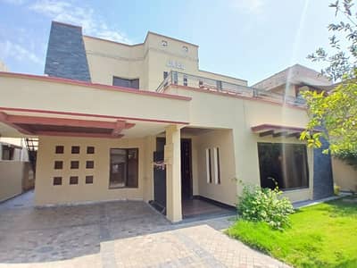 One Kanal Slightly Used Ultra Modern Designer Owner Build Bungalow For Sale At Prime Location Of DHA Lahore Near To Park Masjid & Commercial Market.