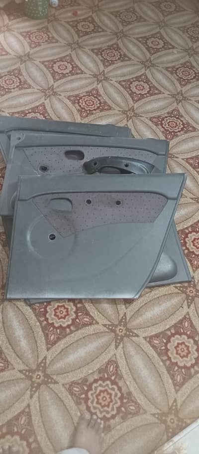 Hyundai Santro 2004 & 2011 door panel / gatey original Windows glass