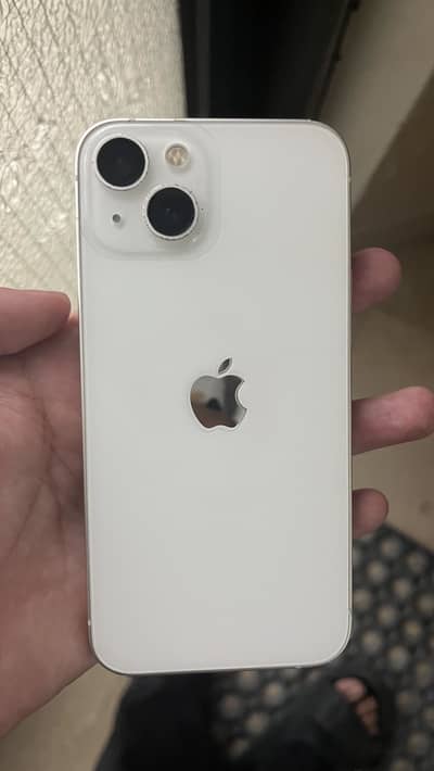 Apple iPhone 13