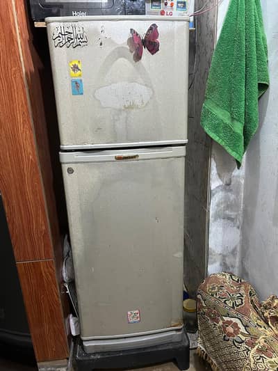 Dawlance refrigerator/2 Doors