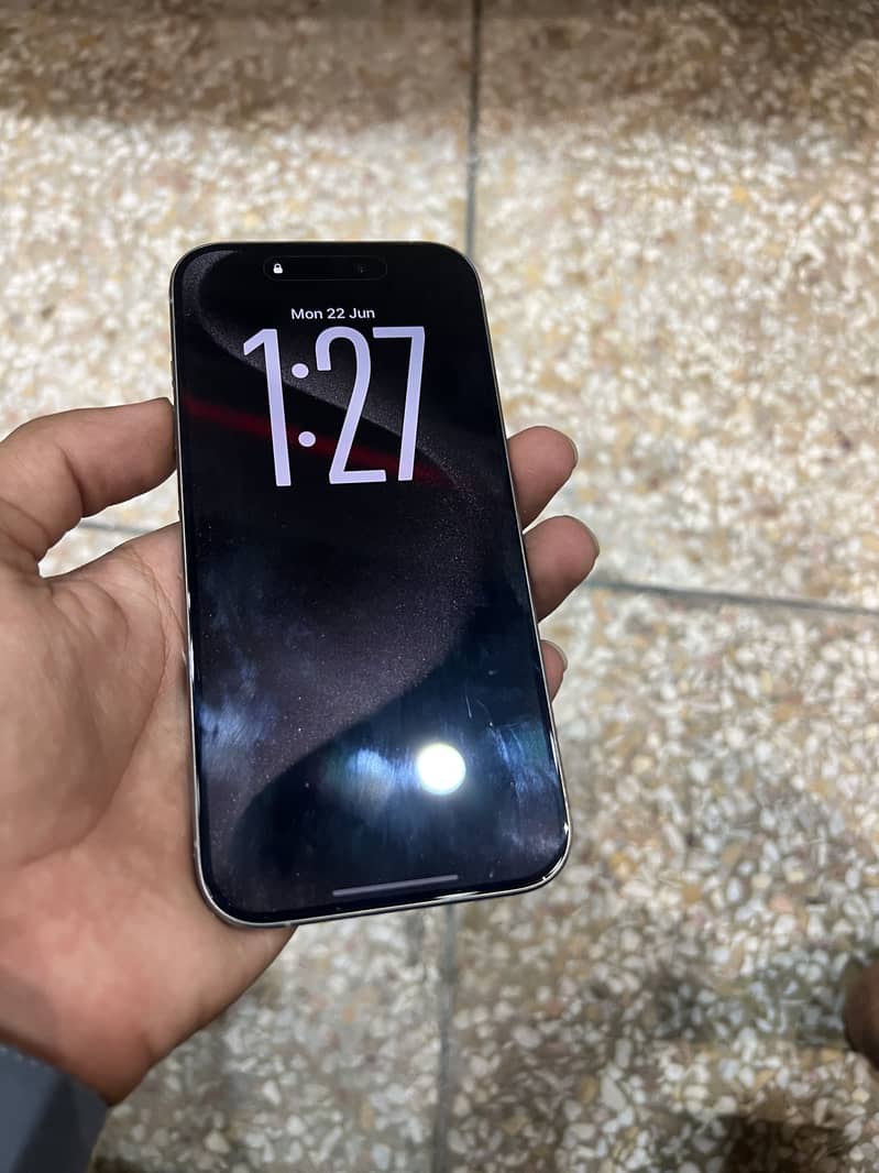 Apple iPhone 15 Pro 1