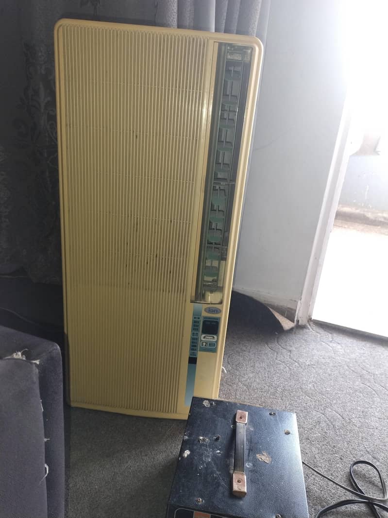 Window Ac With stabilizer 1