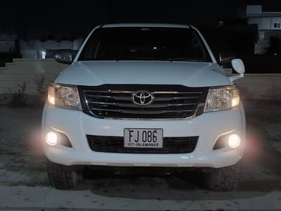 Toyota Hilux 2015