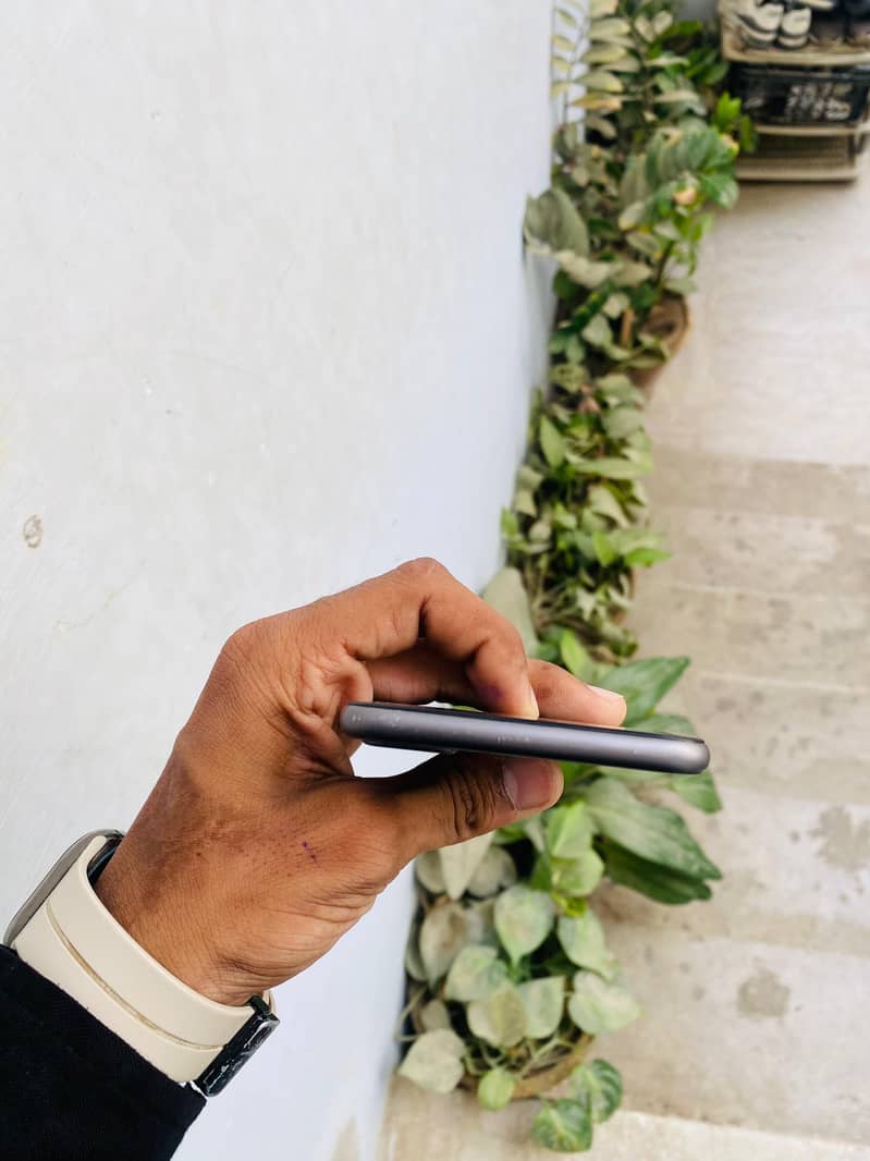 Apple iPhone 8 Plus 7
