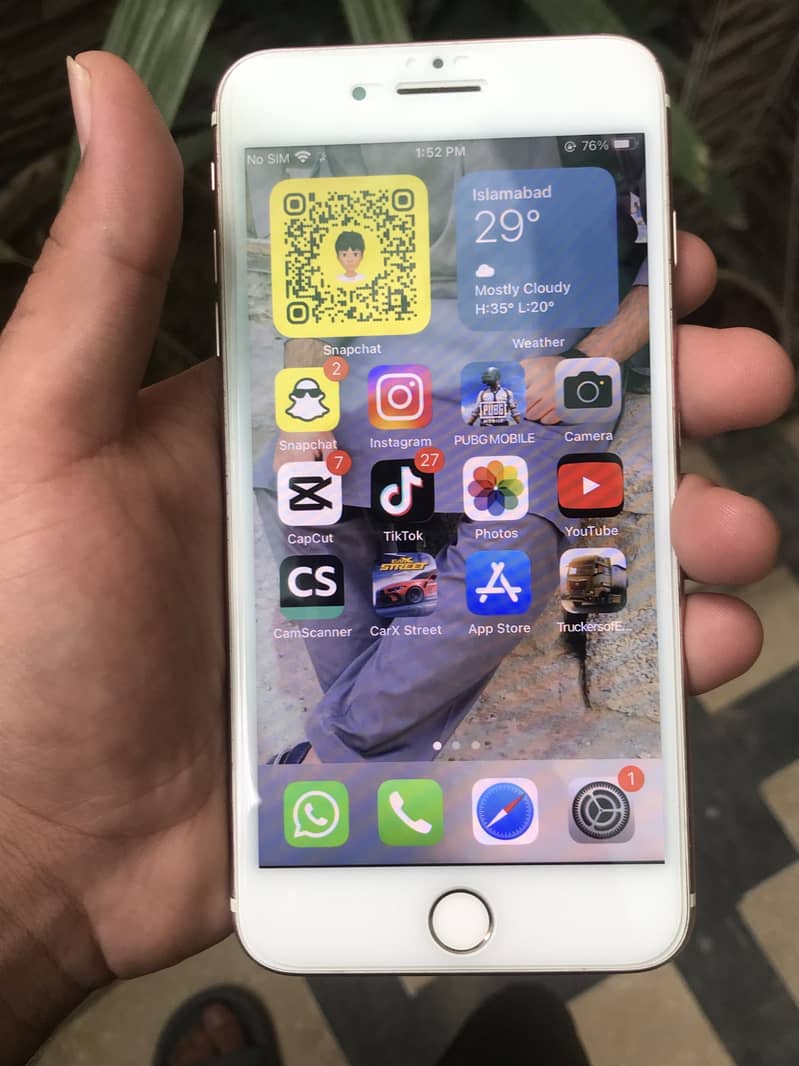 Apple iPhone 7 Plus 0