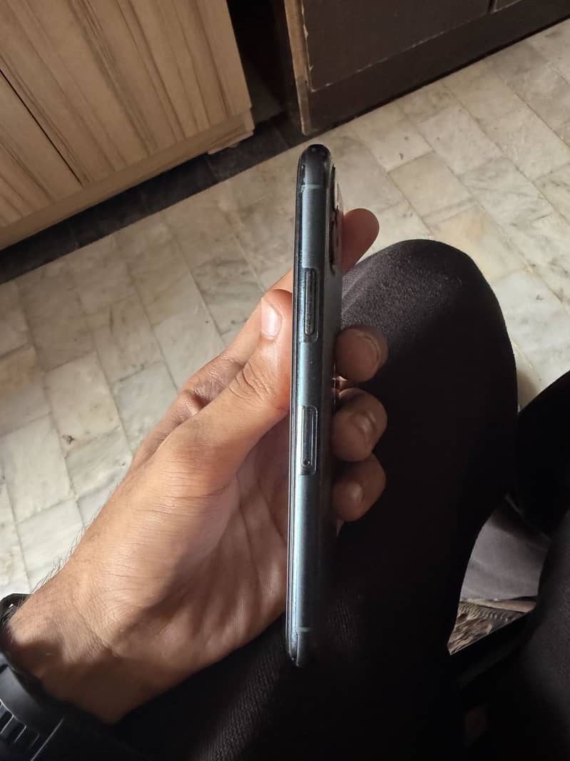 Apple iPhone 11 Pro 5