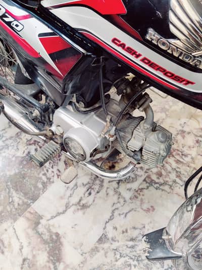 Honda CD 70 2025