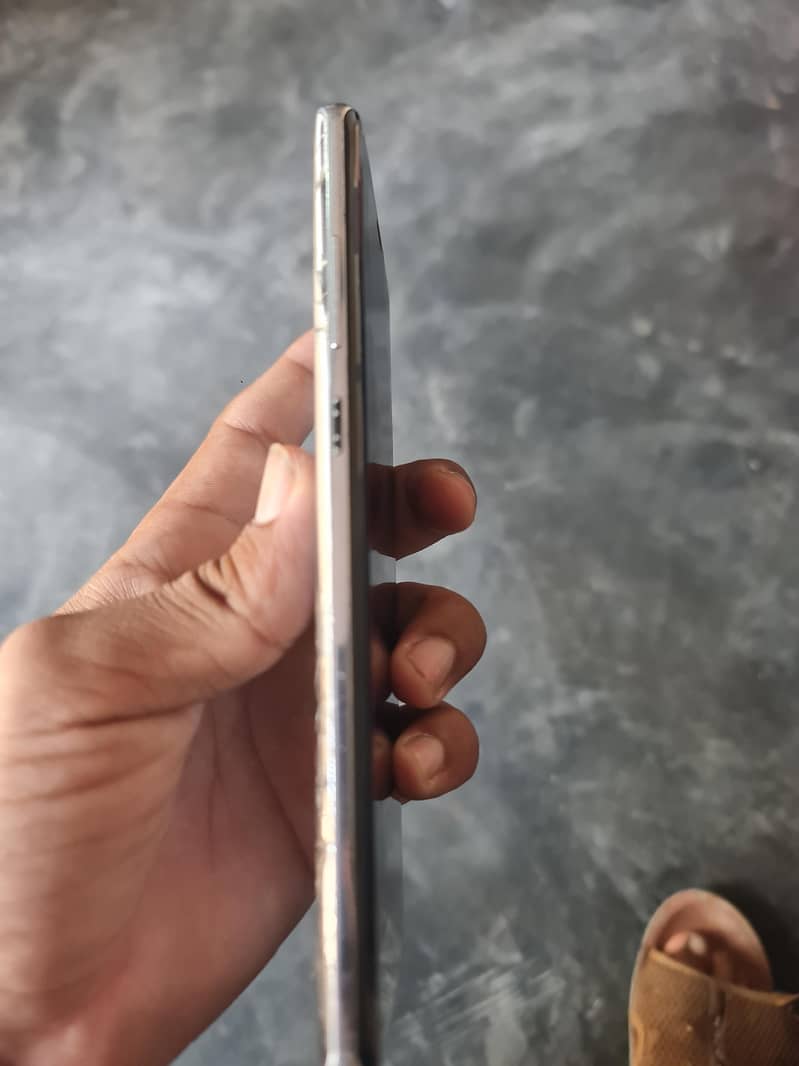 Samsung Mobile Note 8 3