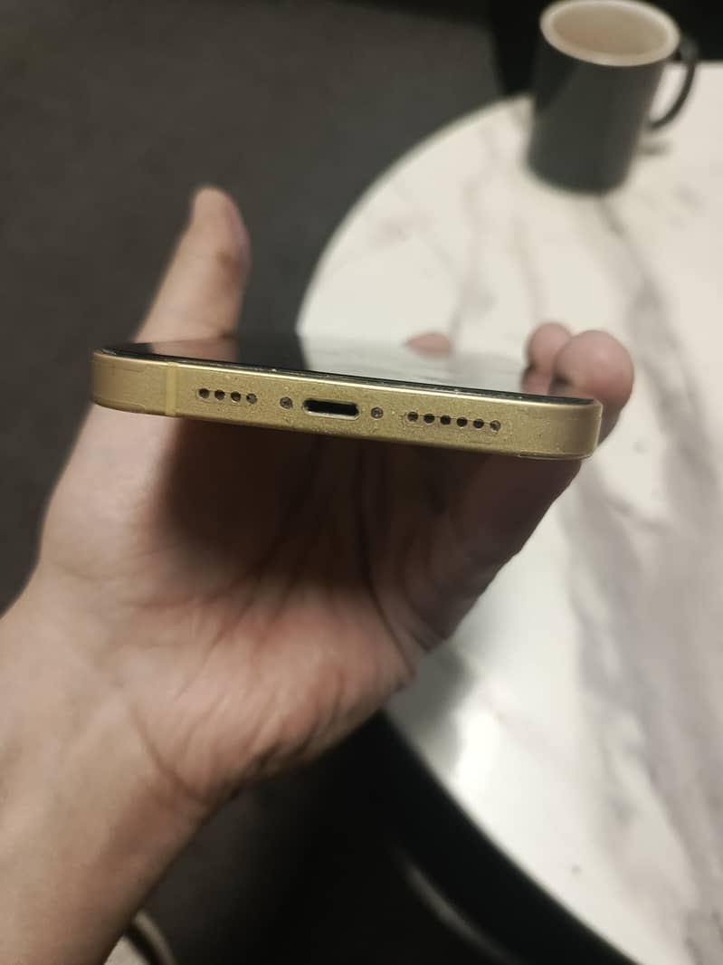 Apple iPhone 14 plus 3