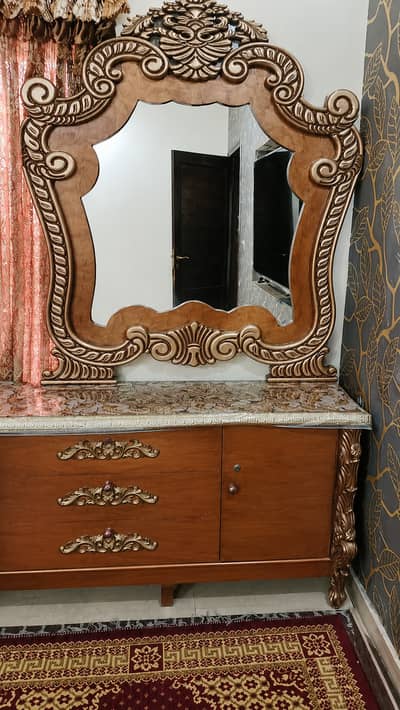 Dressing table 0305-5909878