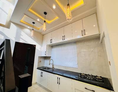 Prime Location 1 Kanal House For rent In Rs. 170000 Only