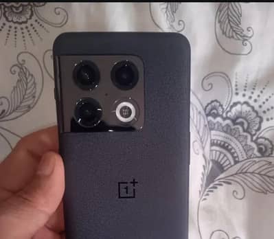 One Plus 10 Pro