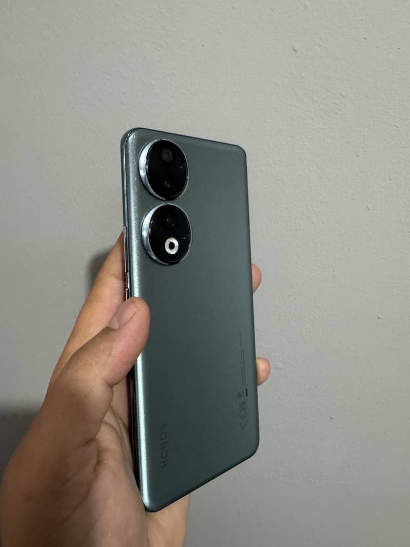 Honor 90 3