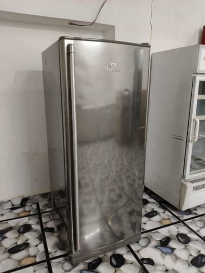 Dawlance vertical freezer single door best cooling/0321/083/33/28/
