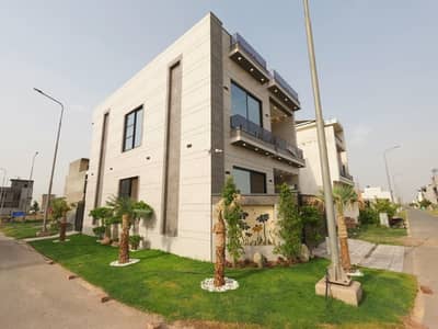 Ideally Located Corner House Of 5 Marla Is Available For Sale In Lahore