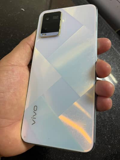 vivo Y21