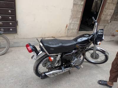 urgent sale Honda 125 2020 model black
