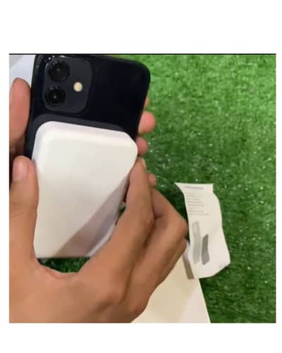 Magsafe Wireless Power Bank 5000mAh Fast Charge White