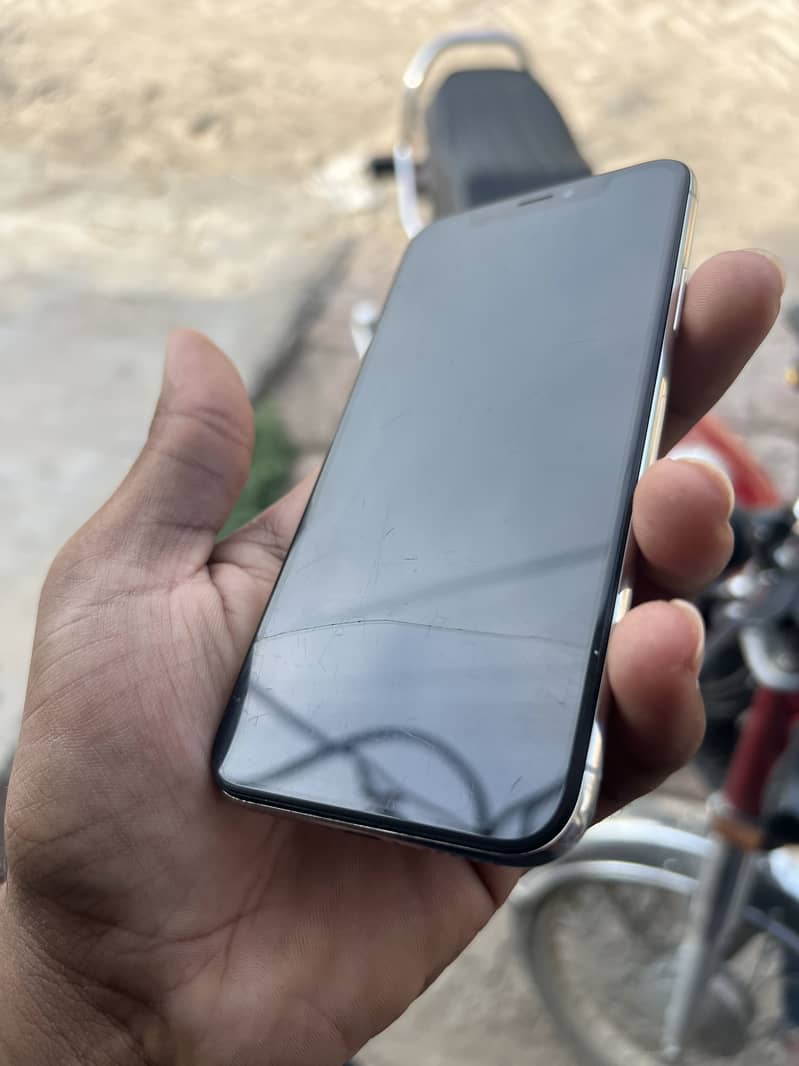 Apple iPhone X 0
