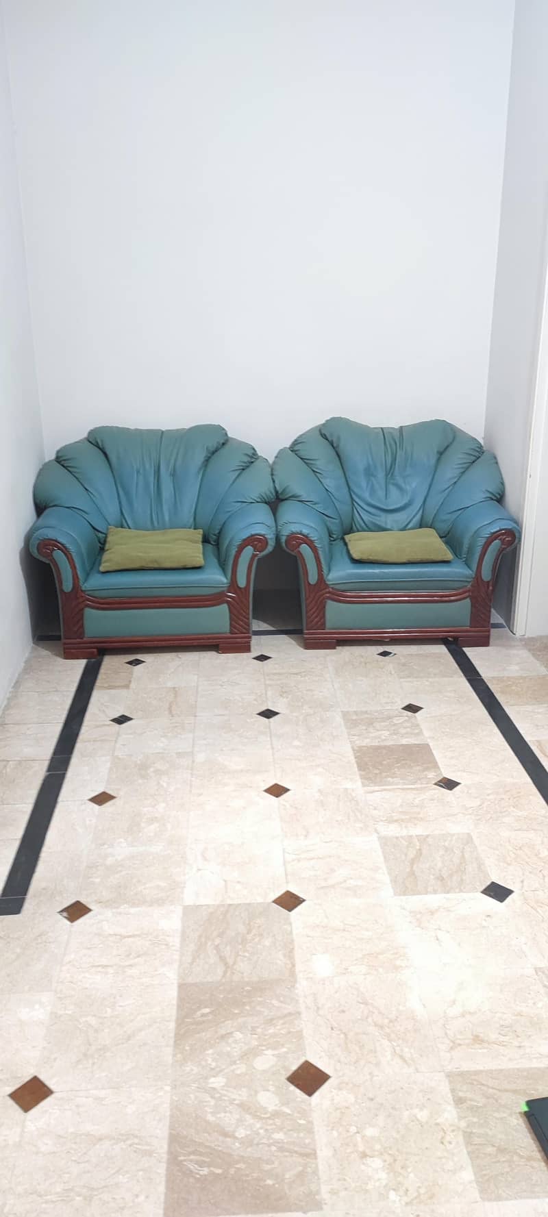 5 seater leather sofas 2