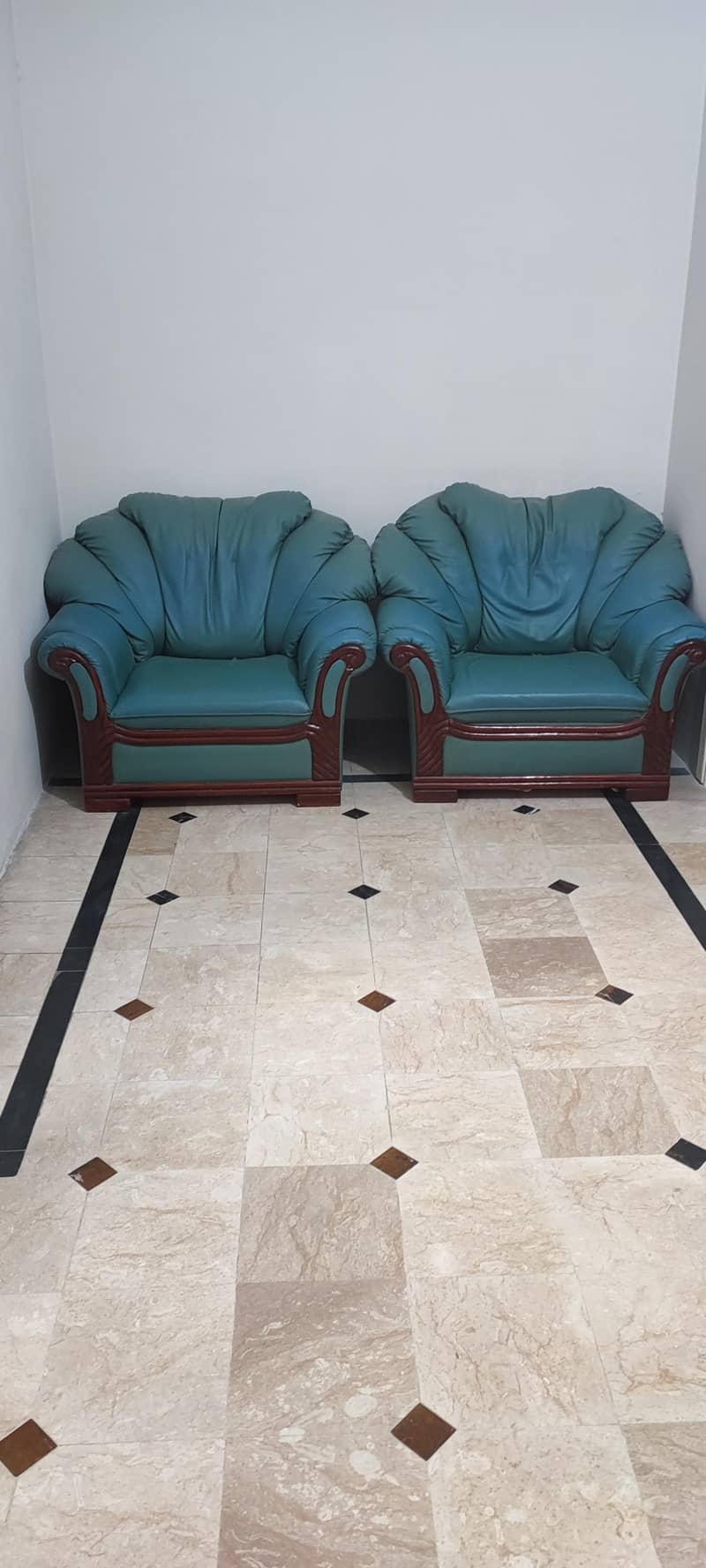 5 seater leather sofas 3