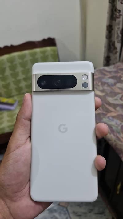 Google Pixel 8 Pro