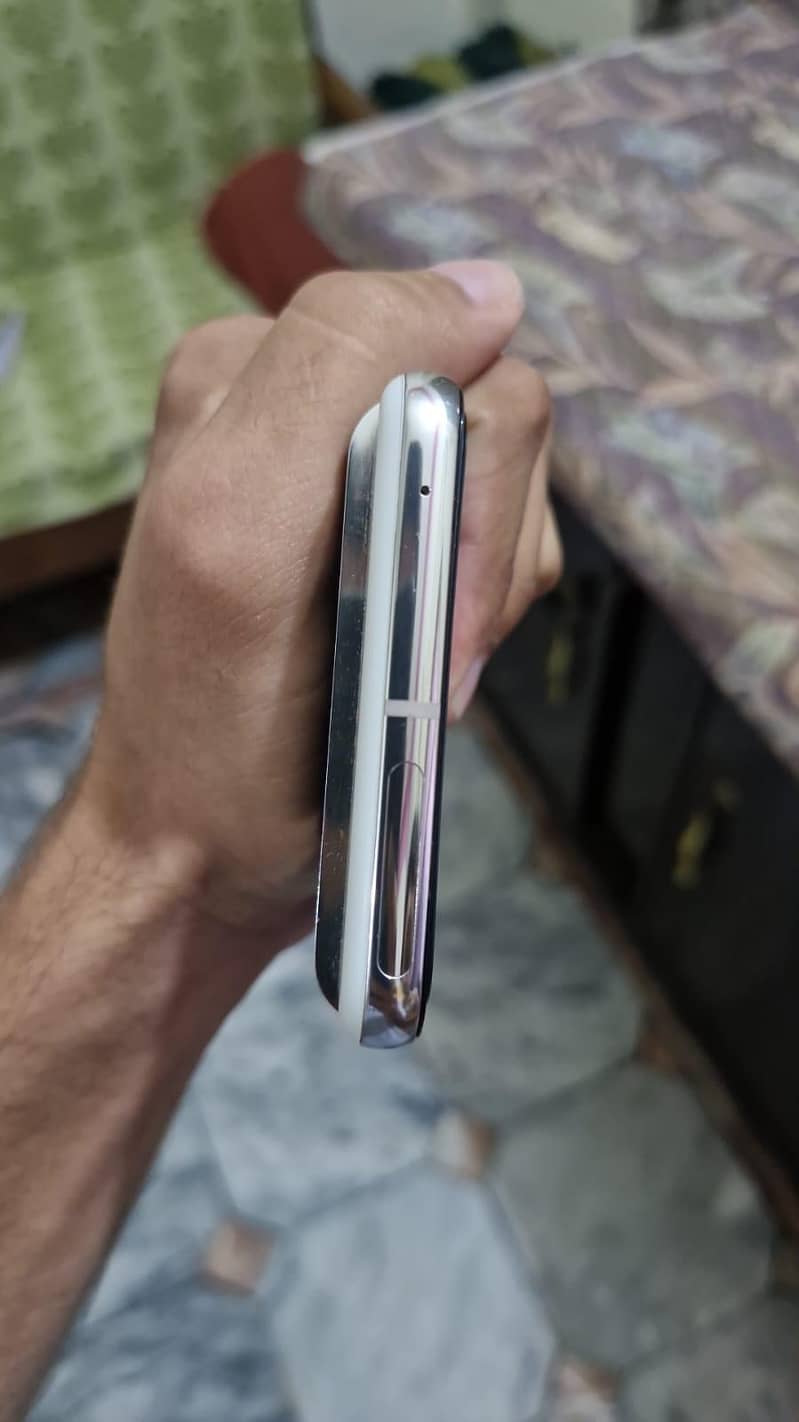 Google Pixel 8 Pro 3