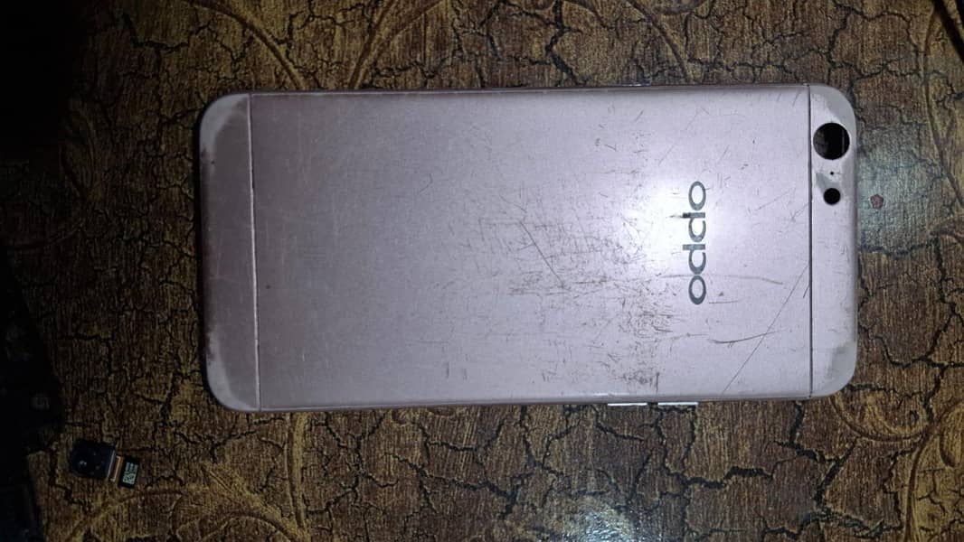 Oppo A57 4