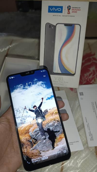 Vivo Y81 Box with changer and cable bargaining ho jayegi