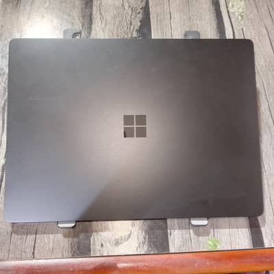 Microsoft surface laptop 4