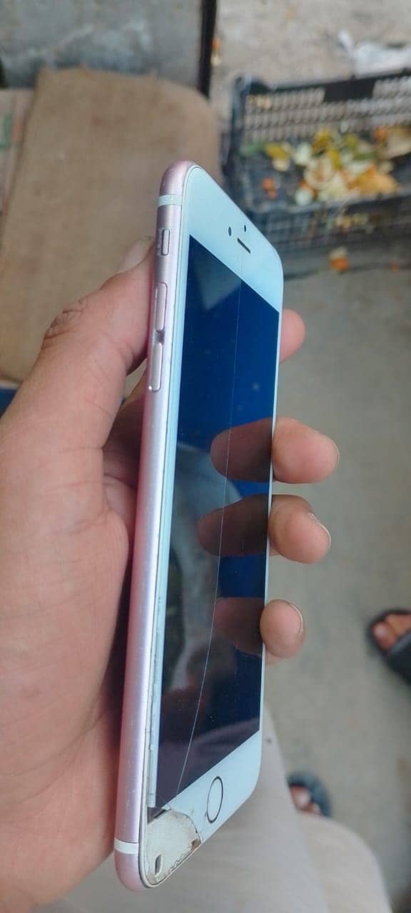Apple iPhone 6S Plus 4
