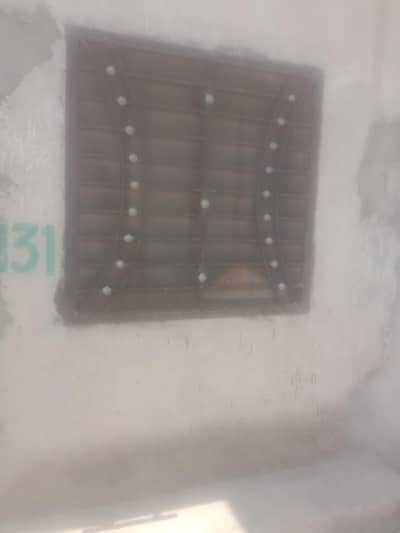 Main gate 3.5×7 or windo for sell