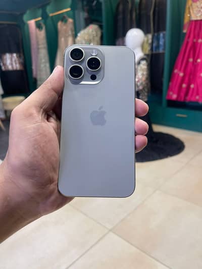 iPhone 15 Pro Max 90 Health 2 Month sim Time